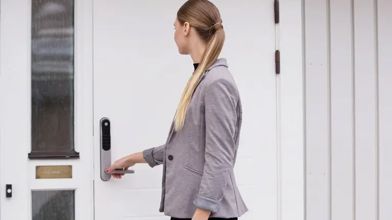 Push yale doorman mobil
